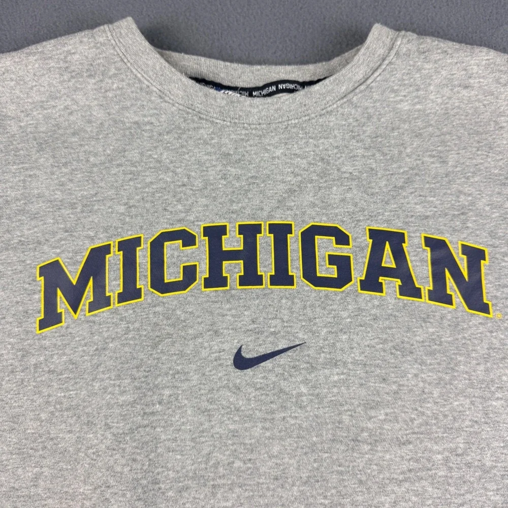 Vintage Nike Sweatshirt Men's 2XL Gray Michigan Wolverines NCAA College Pullover